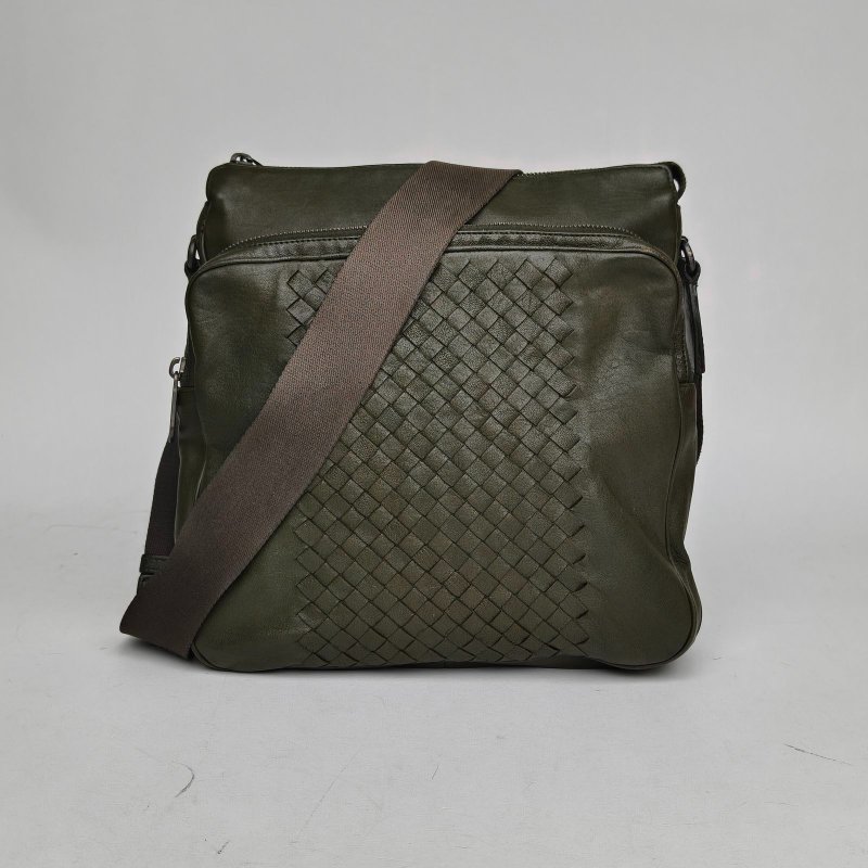 BOTTEGA VENETA 綠色羊皮經典編織斜挎包肩背包-0