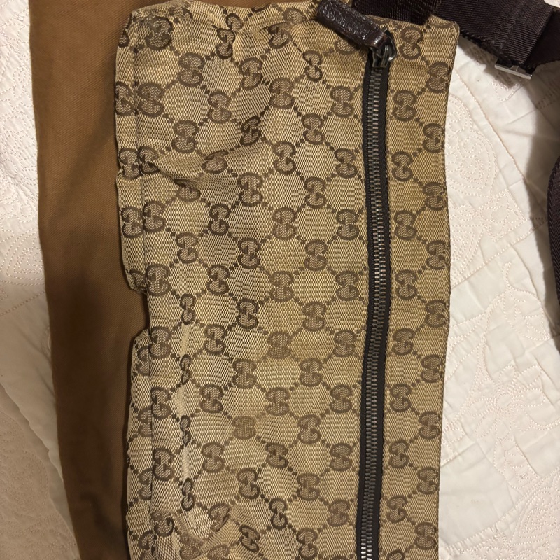 Gucci腰包 因送洗邊角有磨損-11
