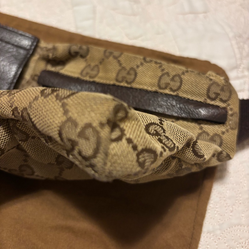 Gucci腰包 因送洗邊角有磨損-13