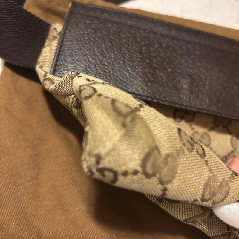 Gucci腰包 因送洗邊角有磨損-19