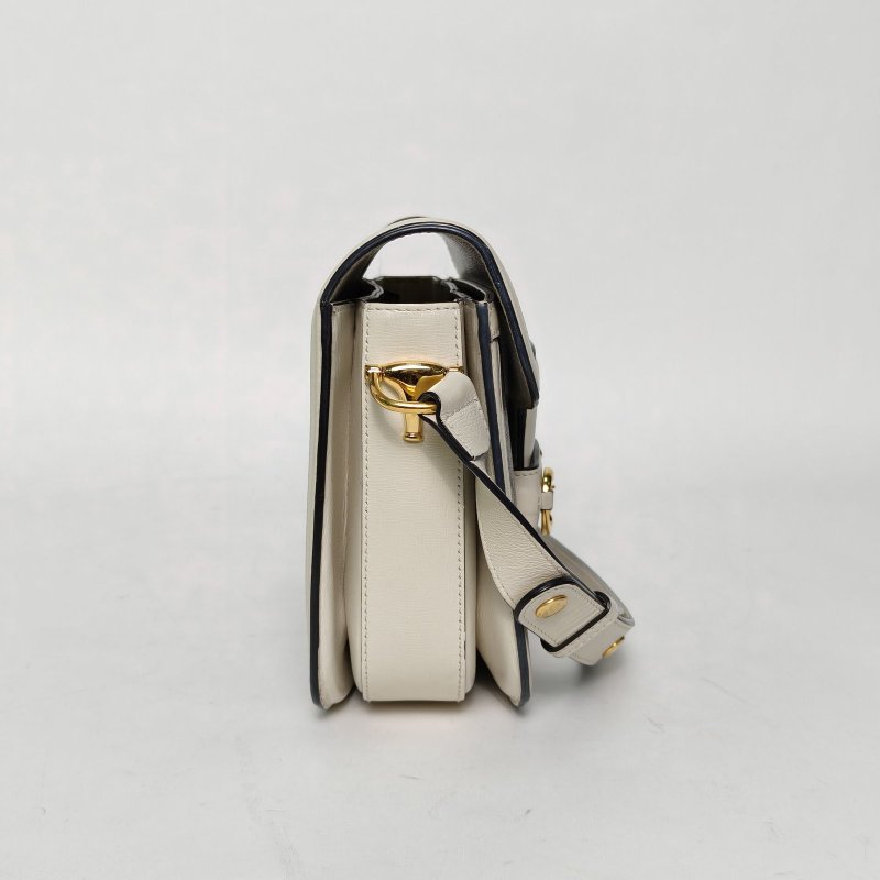 GUCCI Horsebit馬銜扣1955馬鞍包小號25白色帆布金扣肩背包-1