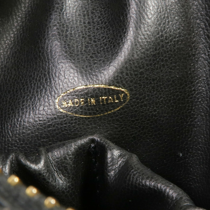 CHANEL 羊皮皮革Pouch金扣手拿包-16