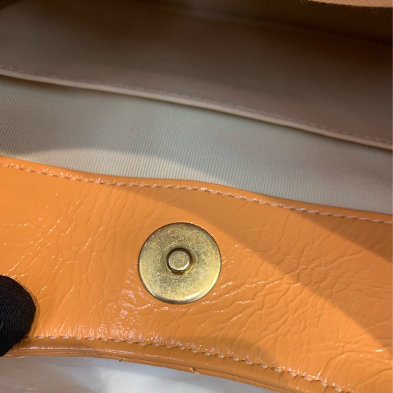 Chanel 淺橘色天貓精靈 HOBO XB945-37