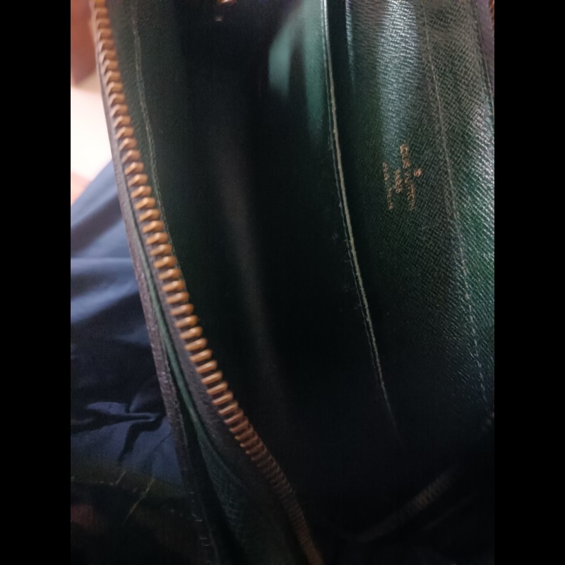 LV 深綠手拿包-3