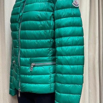 Moncler翡翠綠色薄羽絨外套--美翻-2