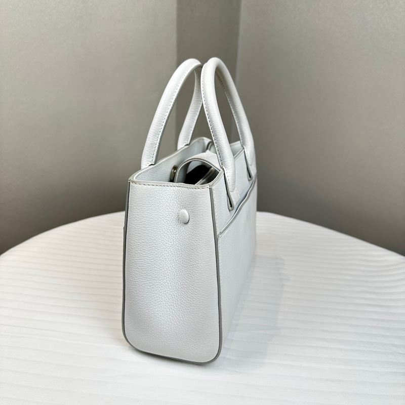 香奈兒/Chanel 白色Neo Executive Tote銀扣牛皮手提斜背包 23x9.5x16.5cm-2