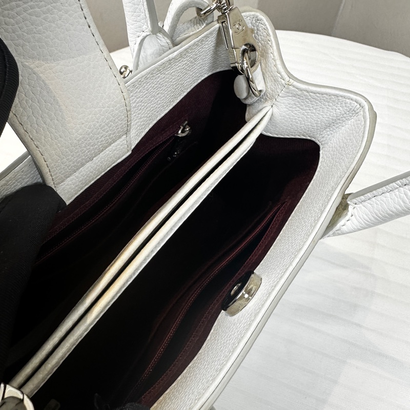 香奈兒/Chanel 白色Neo Executive Tote銀扣牛皮手提斜背包 23x9.5x16.5cm-13