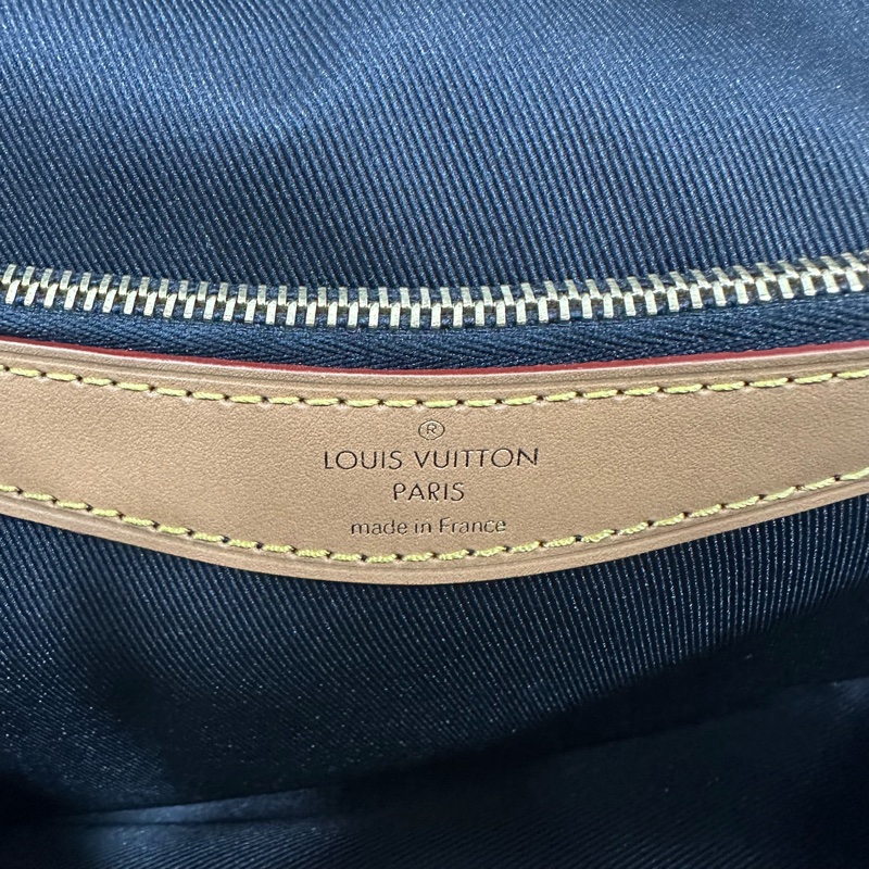 LV M45985 原花金釦法棍包 編織背帶-39