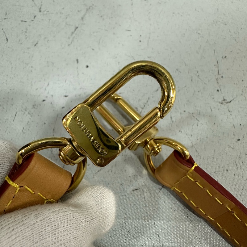 LV M45985 原花金釦法棍包 編織背帶-47