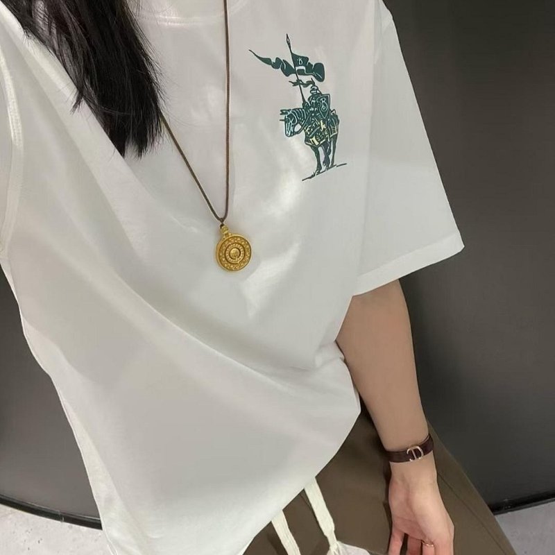 💎Han's house精品服飾💎 Burberry 戰馬短 T T恤 短袖  男女共穿 現貨 XS ~ S 原價20500-2