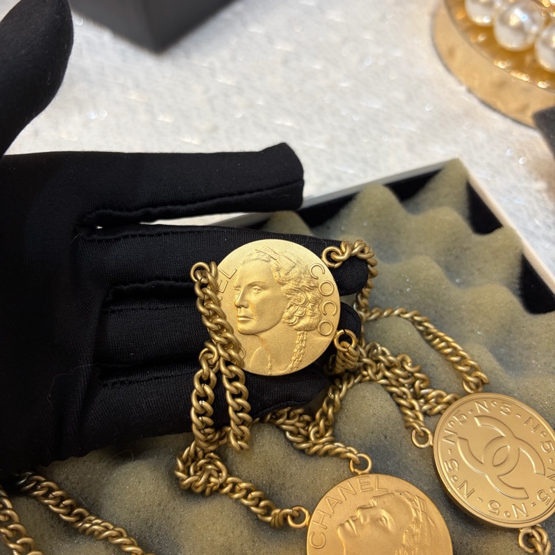 Chanel 08A 淡金 金幣腰鏈-10