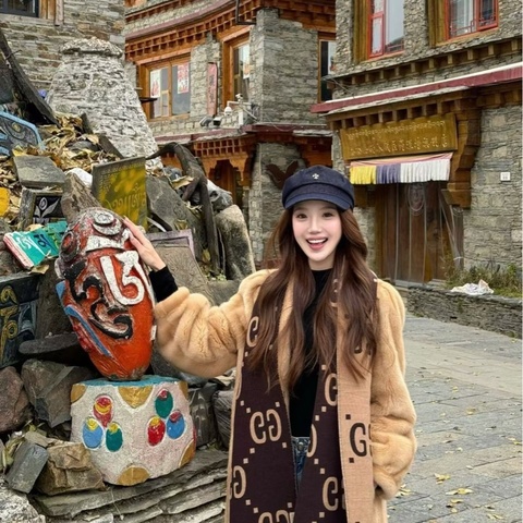 Gucci雙面羊毛圍巾 洗標拆了 98新