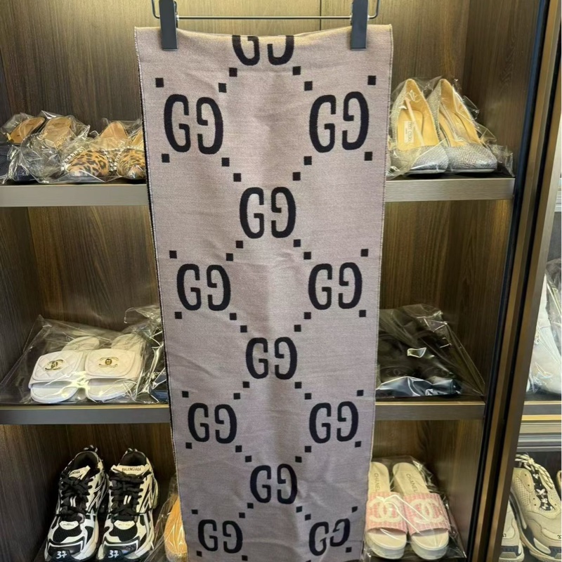 Gucci雙面羊毛圍巾 洗標拆了 98新-2