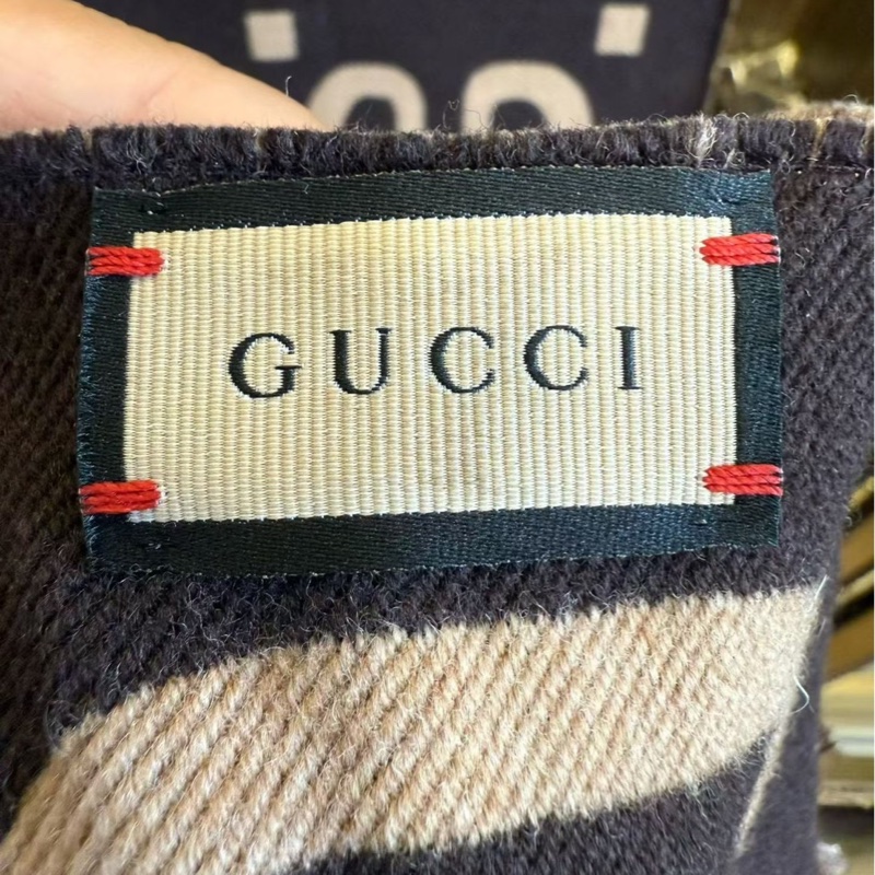 Gucci雙面羊毛圍巾 洗標拆了 98新-3