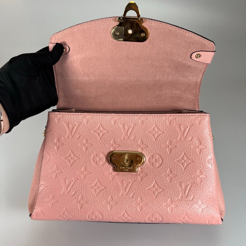LV M53942  櫻花粉壓紋Georges BB 斜肩包-5