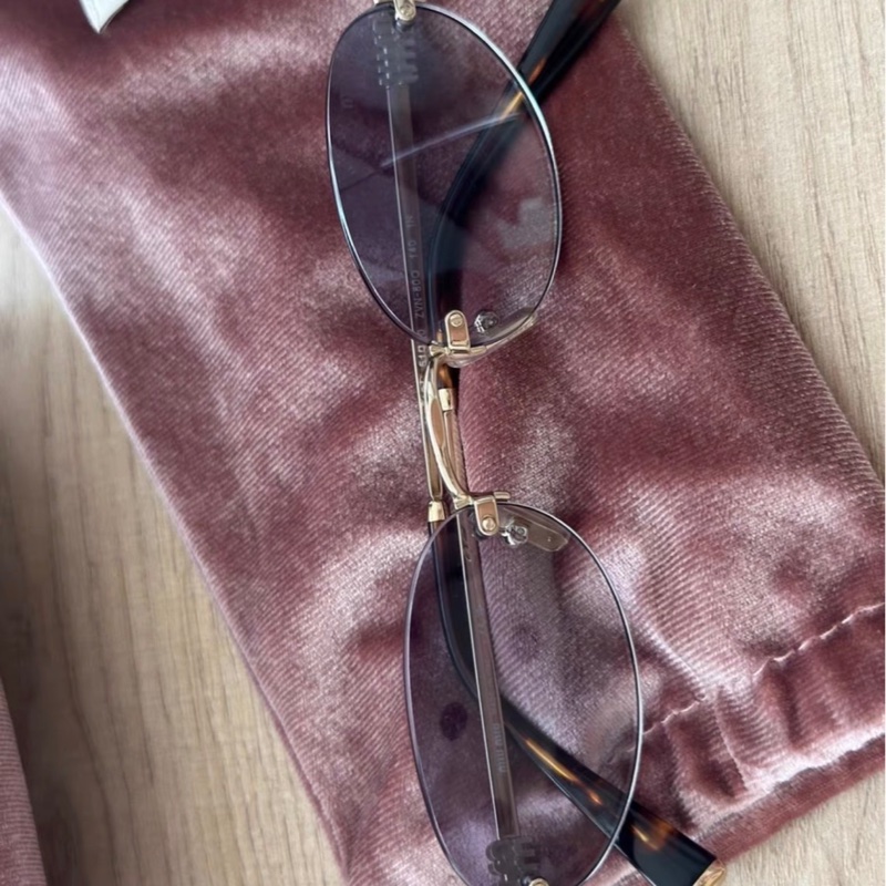 Miu Miu 25 復古無框金屬logo墨鏡 藍紫色漸變 99新配件盒子-2