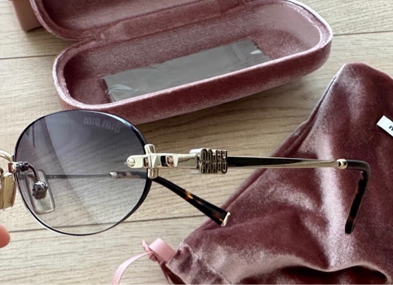 Miu Miu 25 復古無框金屬logo墨鏡 藍紫色漸變 99新配件盒子-4