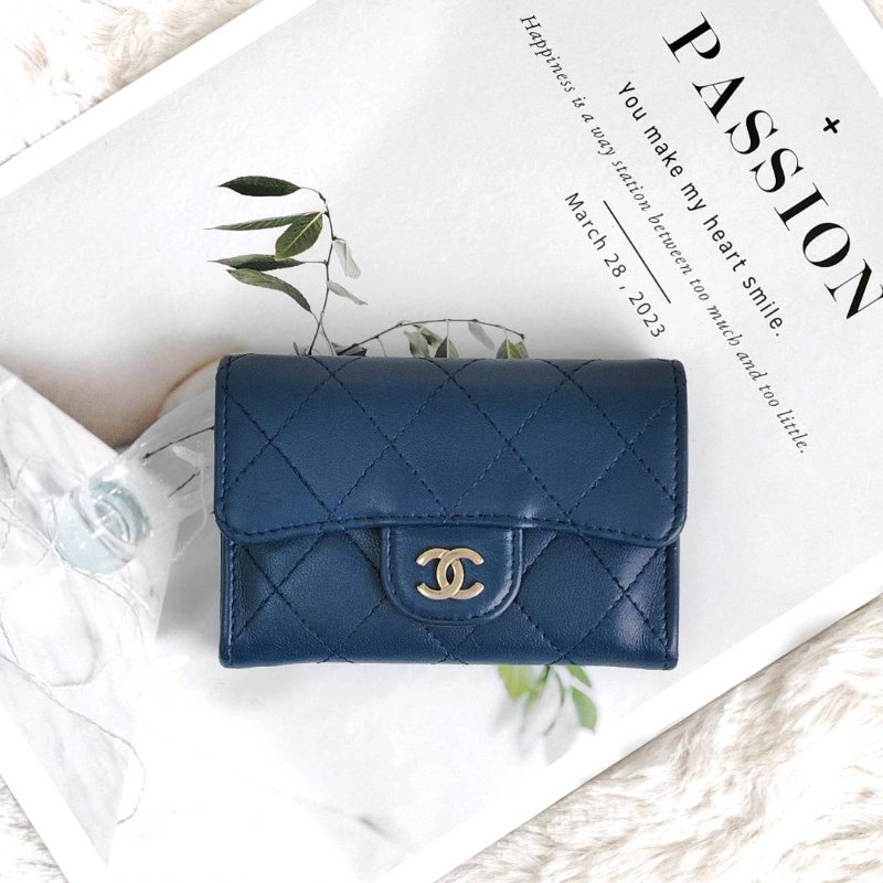 Chanel 香奈兒 藍色銀扣 小羊皮 短款卡包 銀包 24開-0