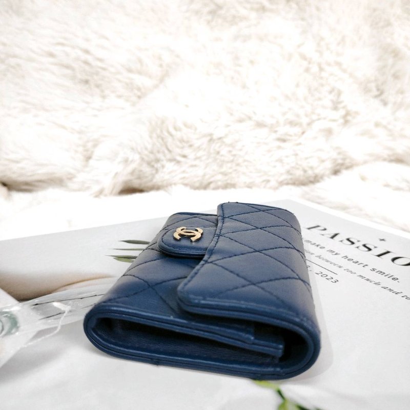 Chanel 香奈兒 藍色銀扣 小羊皮 短款卡包 銀包 24開-3