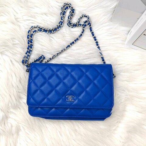 Chanel 香奈兒 woc 藍色銀扣 羊皮 27開