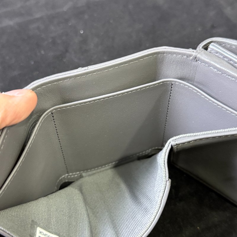 Chanel 19 Bag 菱格紋 羊皮 小號 純色-7