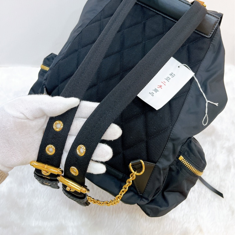莉亞精品♡Burberry 4014879黑後背包 二手-11