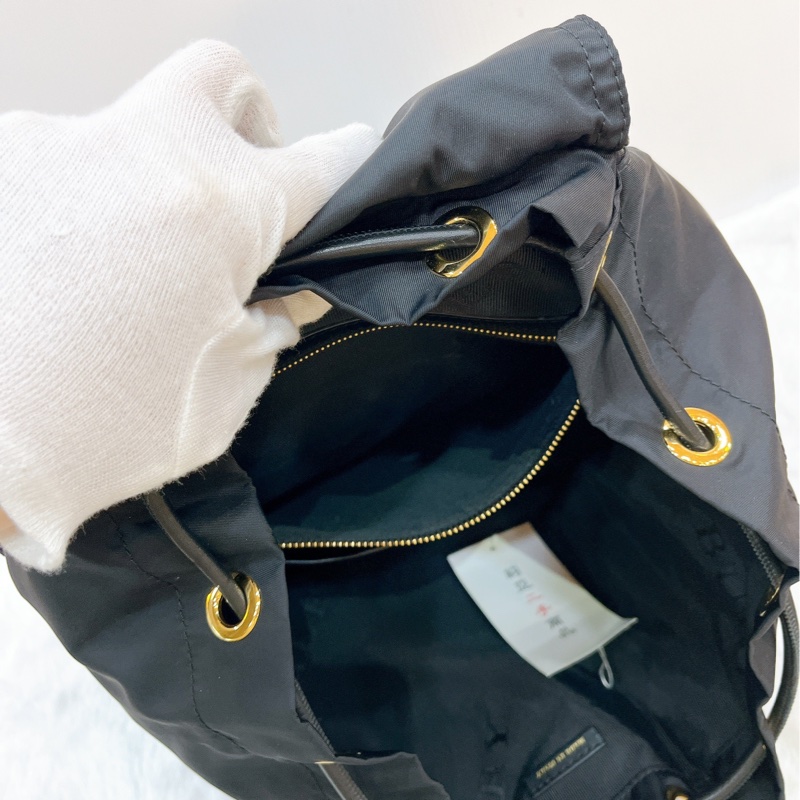 莉亞精品♡Burberry 4014879黑後背包 二手-21