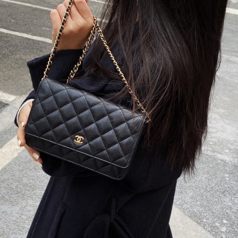 莉亞精品♡Chanel AP0250 經典黑金WOC 二手-3