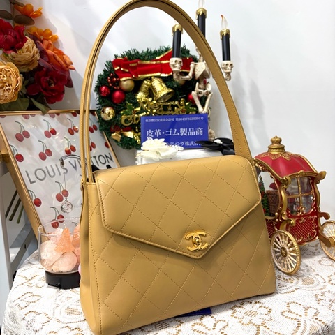 Chanel 香奈兒 Kelly 中古 奶茶色 米色 老香 腋下