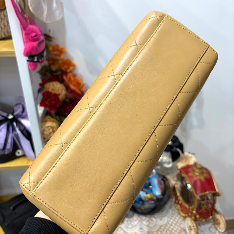 Chanel 香奈兒 Kelly 中古 奶茶色 米色 老香 腋下-9