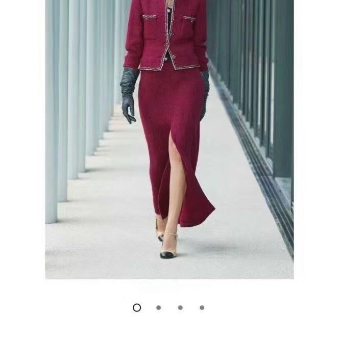 CHANEL/香奈兒 22A 早秋手工坊限定酒紅粗花呢銀色滾邊 琉璃扣 外套 成色：99新 尺寸：34-8