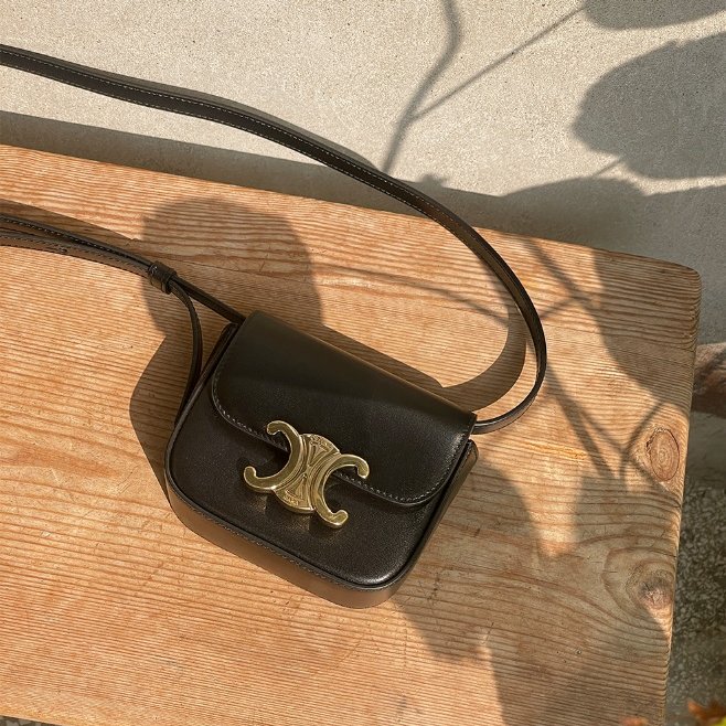 🎉新品好折扣✨Celine 10I513 閃亮小牛皮迷你凱旋門包 黑色-3