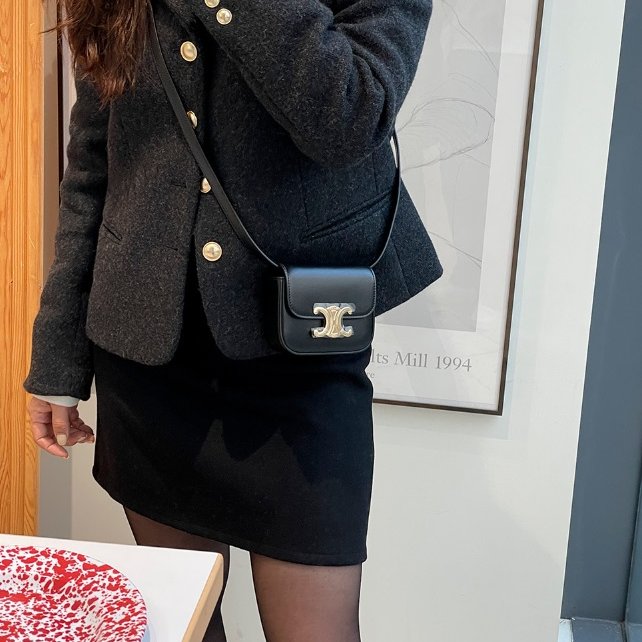 🎉新品好折扣✨Celine 10I513 閃亮小牛皮迷你凱旋門包 黑色-7