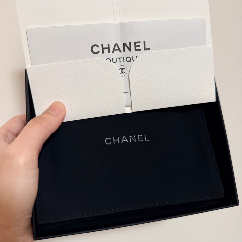Chanel 經典款 黑金 加大加大加大款      零錢包 卡包 短夾 2025/09台灣購證-17