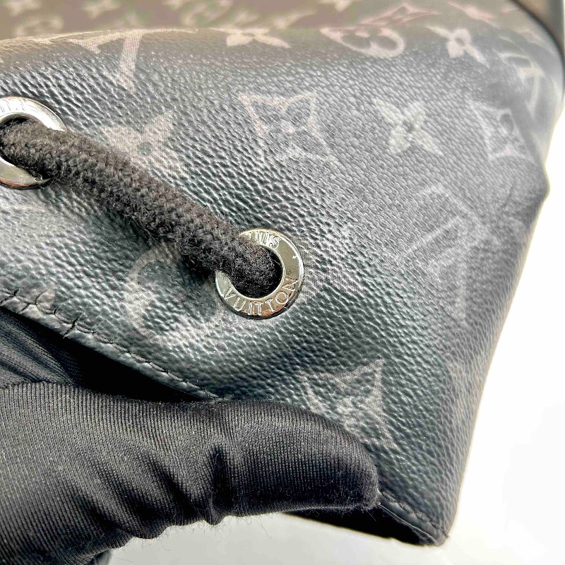 LV路易威登 黑色老花explorer 系列抽繩 後背包-16