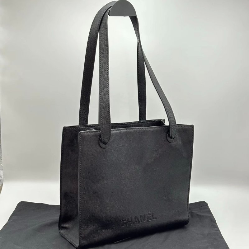 CHANEL黑色字母肩背公事包29*24*9 98新配件塵袋-4