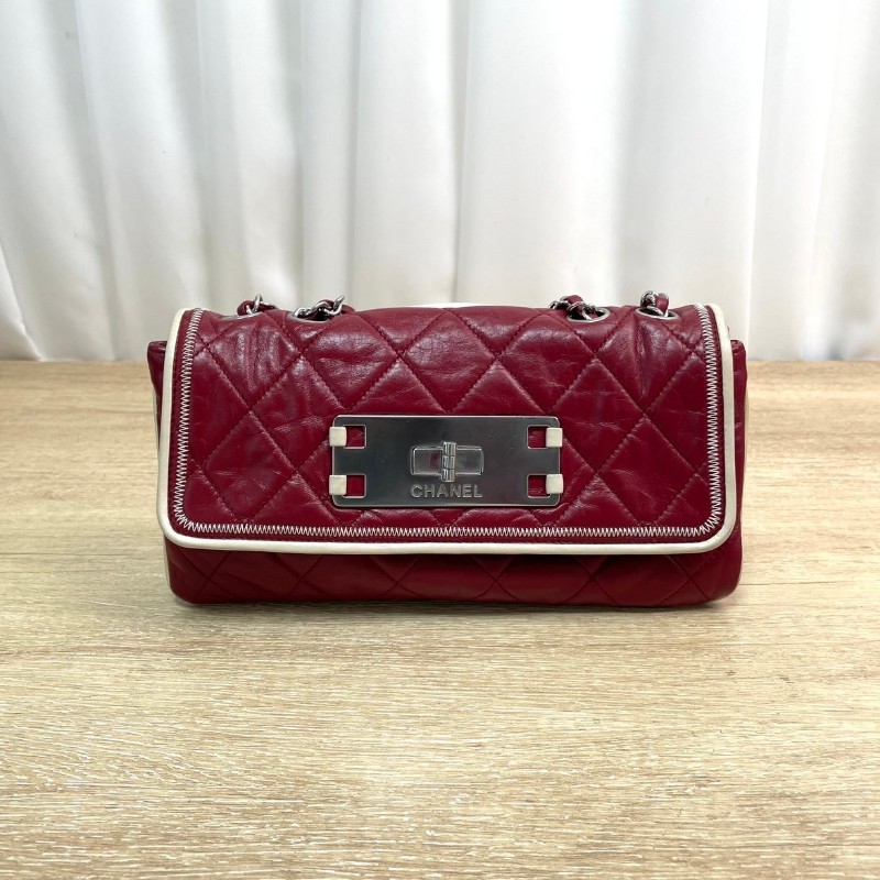 Chanel 2.55法棍鏈條包 紅色拼白菱格紋方扣 牛皮銀扣-0