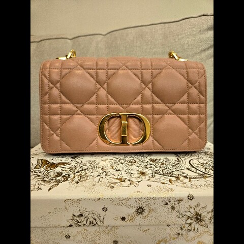 Dior Caro乾燥玫瑰粉高雅小羊皮肩背包