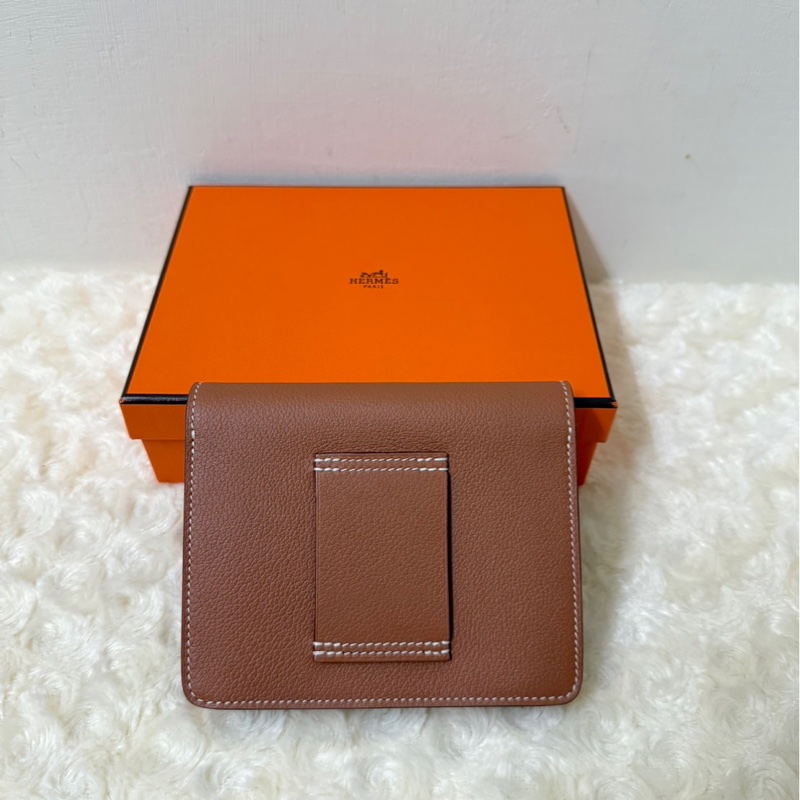Hermès 愛馬仕 駝色配金釦 豬鼻錢包Slim Wallet 加個神器立馬變腰包/小側背-3
