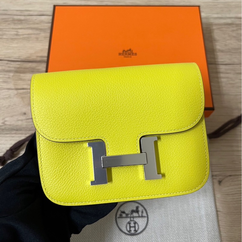 全新 Hermès 愛馬仕 Constance Slim Wallet 康康短夾 顏色:9R Lime檸檬黃-1