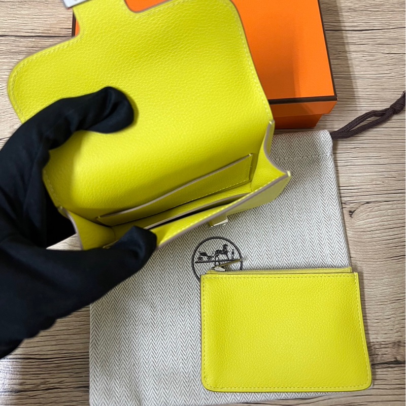 全新 Hermès 愛馬仕 Constance Slim Wallet 康康短夾 顏色:9R Lime檸檬黃-3