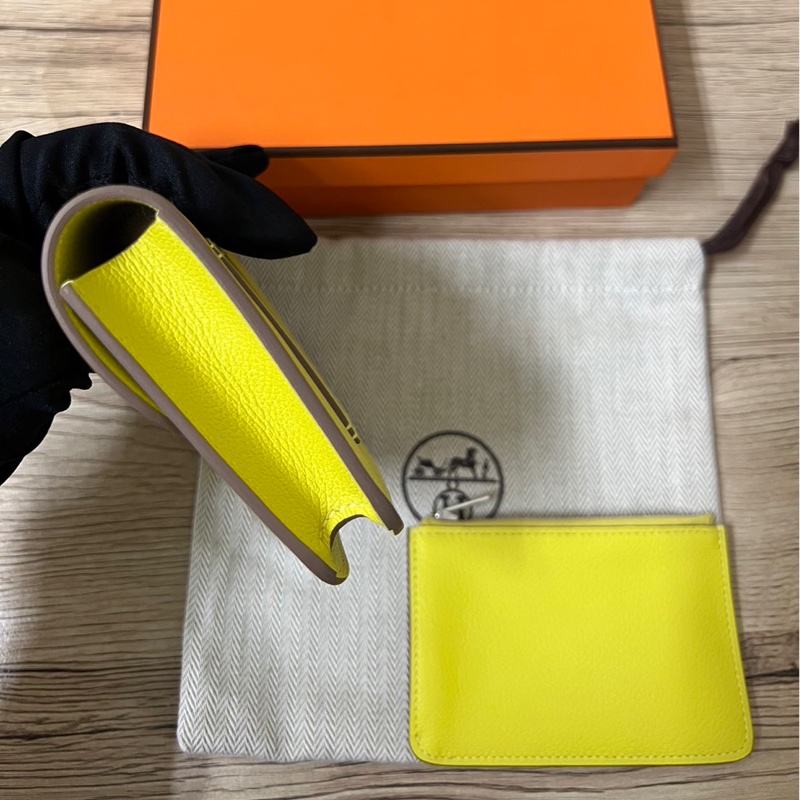 全新 Hermès 愛馬仕 Constance Slim Wallet 康康短夾 顏色:9R Lime檸檬黃-5