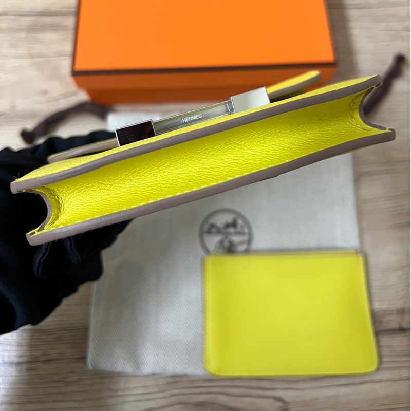 全新 Hermès 愛馬仕 Constance Slim Wallet 康康短夾 顏色:9R Lime檸檬黃-6