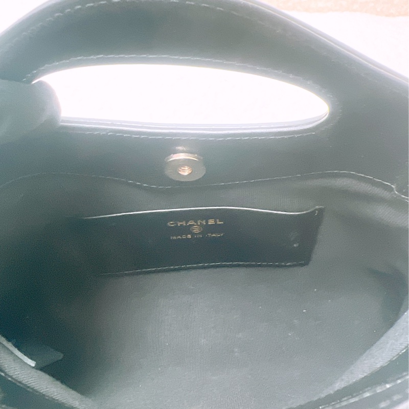 Chanel 31 nano 黑金手柄斜挎包-9