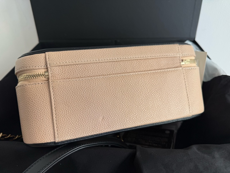 極新CHANEL奶茶色Vanity Case cc logo Filigree化妝箱24cm手提肩背包A93343-3