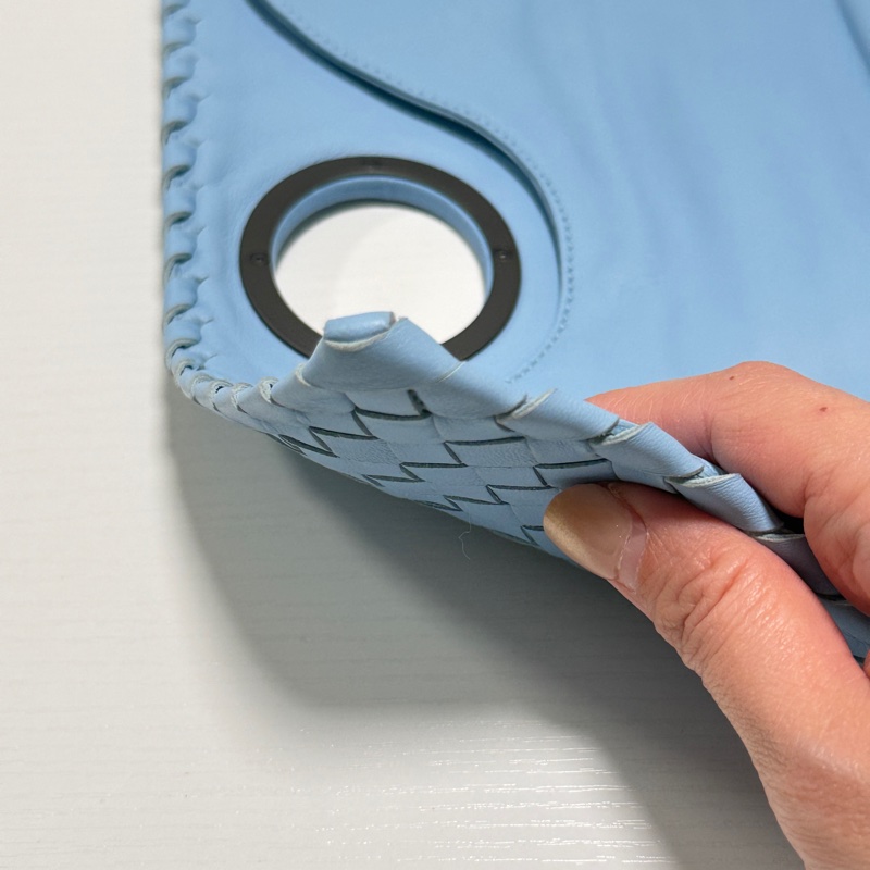 Bottega Veneta Snap 手拿包 皮革 baby藍-11