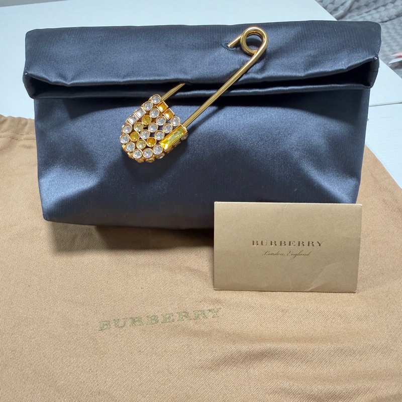 Burberry The Pin 絲質緞面 灰藍色手拿包-5