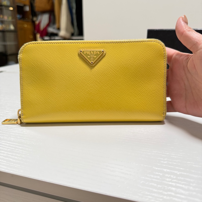 PRADA 普拉達 小雞黃 漆皮長夾-5