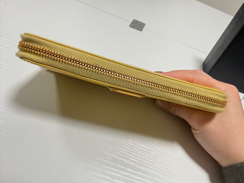 PRADA 普拉達 小雞黃 漆皮長夾-18