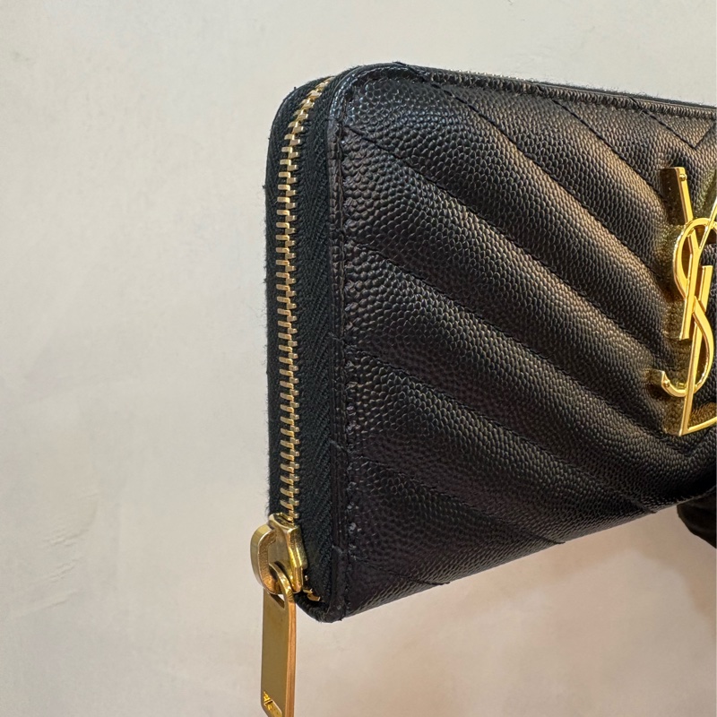 ysl 黑金拉鍊魚子醬 長夾-1